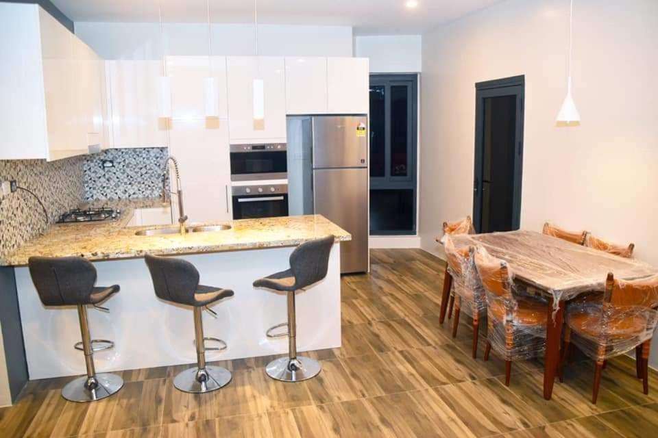 Breeze Apartments Nadi Bagian luar foto