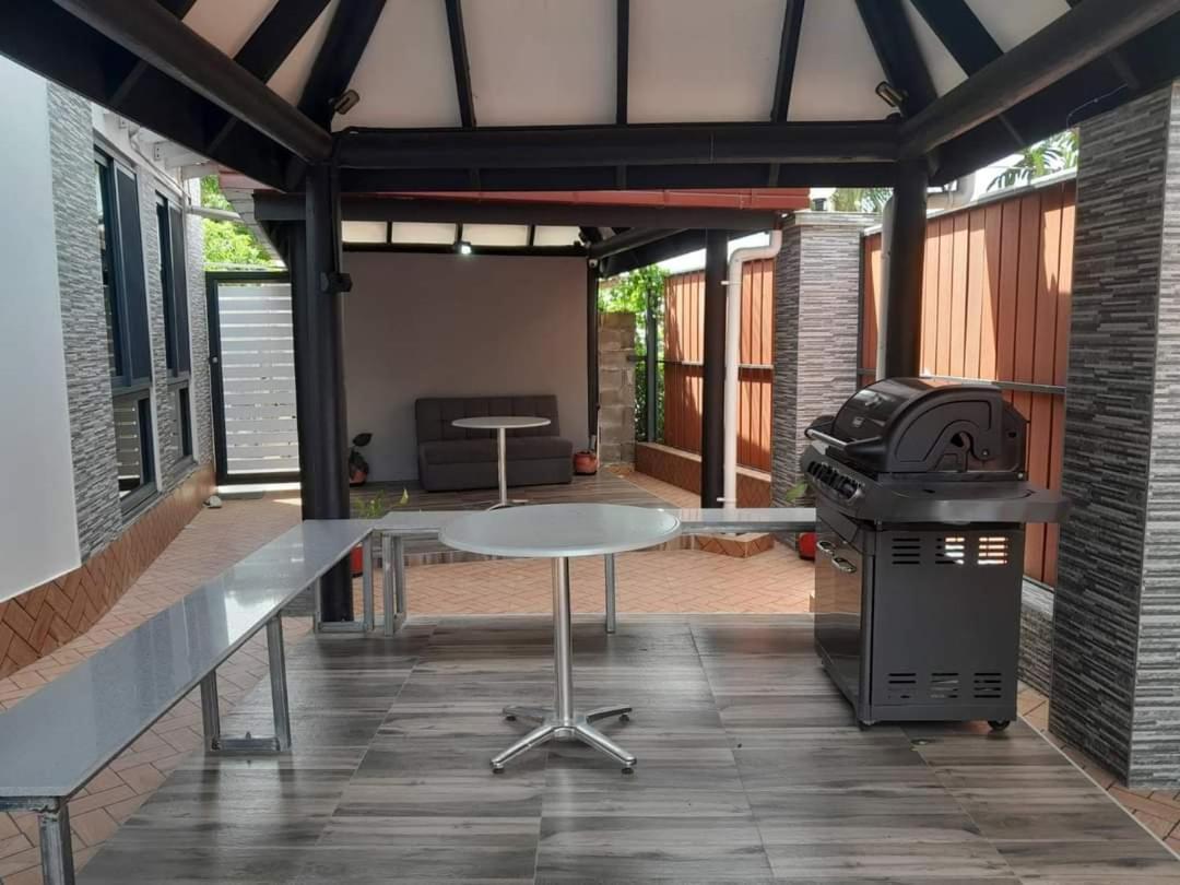 Breeze Apartments Nadi Bagian luar foto